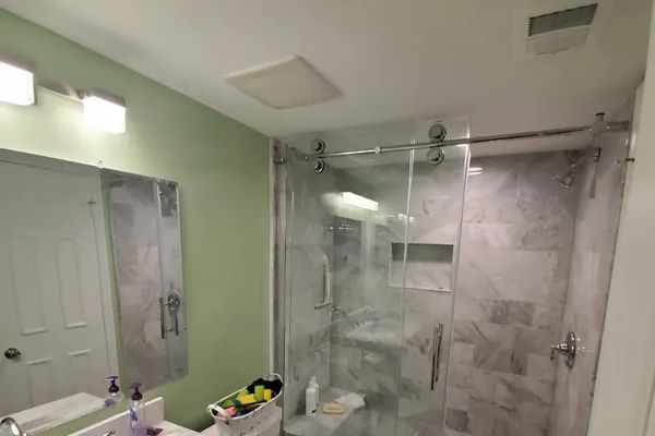bathroom54ACD6CD2-9209-6357-D0C4-B0FFB887DC9F.jpg